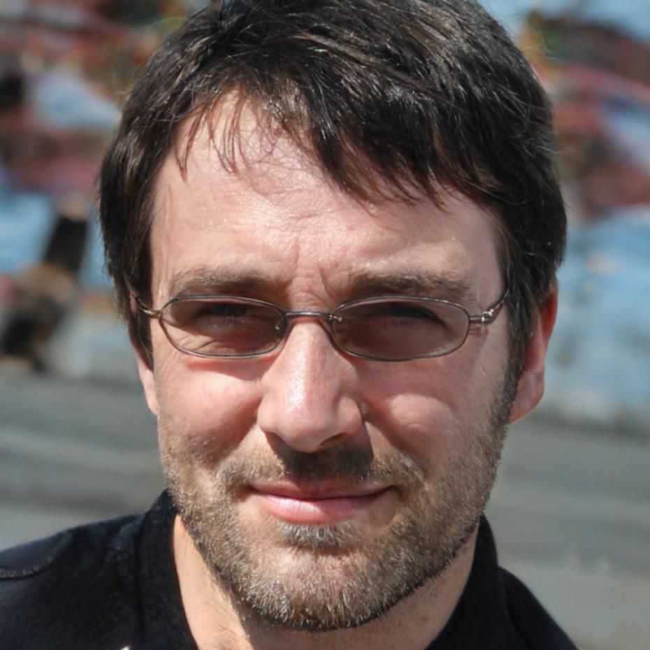Portrait de Loïc Devarenne